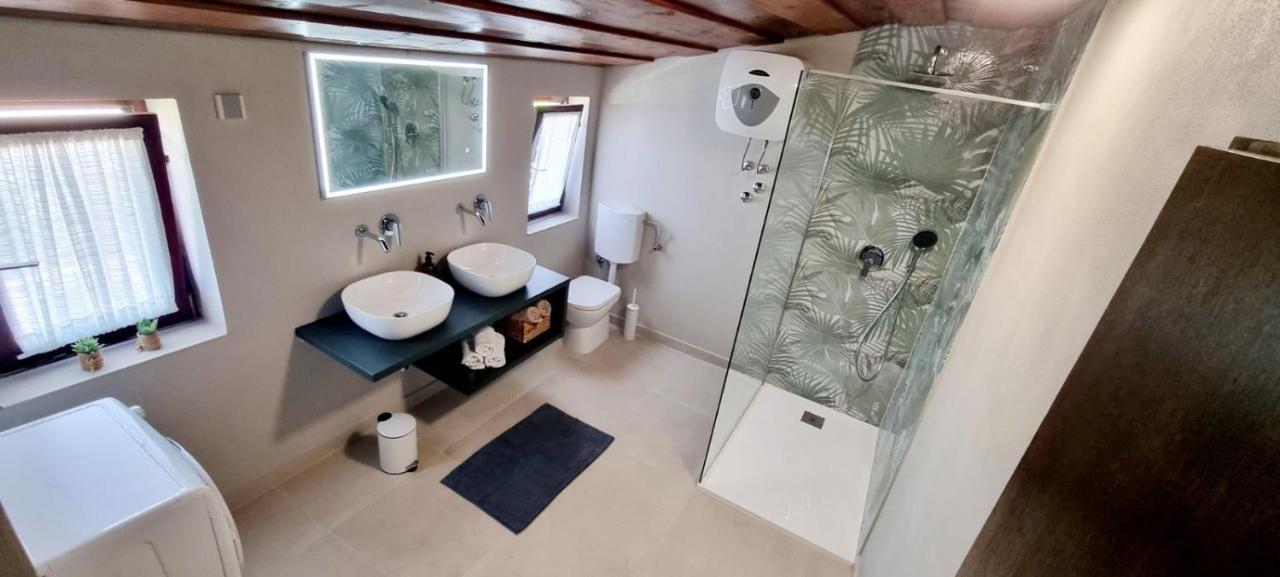 Apartment Nana Ровинь Экстерьер фото